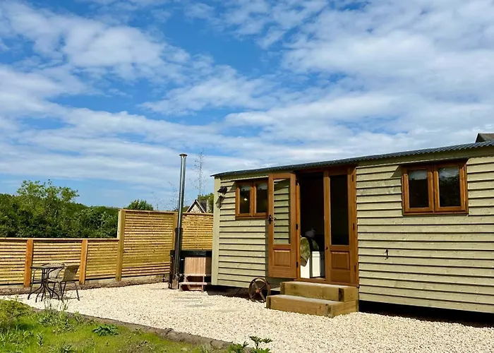 Lintmill Lodges - Thistle Shepherds Hut